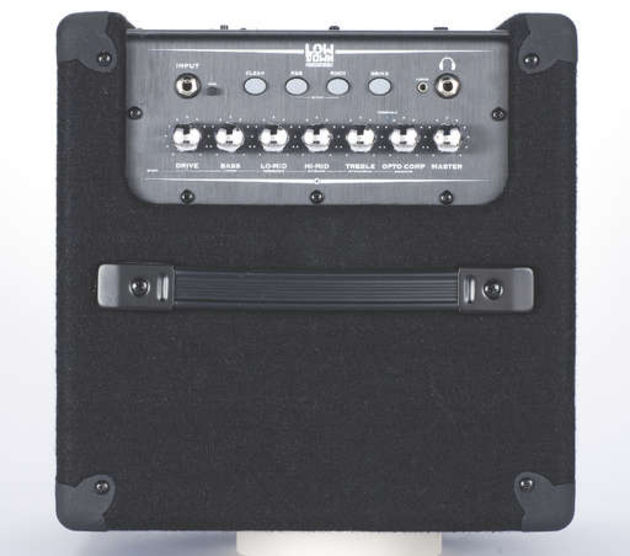 Keep practice private with the headphone socket